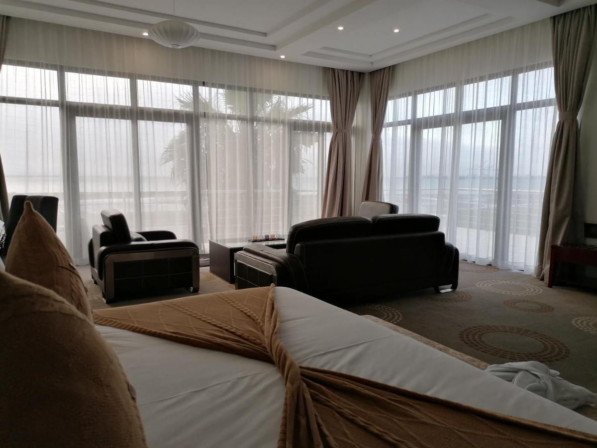 Flamingo Villas Boutique Hotel Walvis Bay Ngoại thất bức ảnh